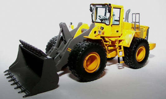 Volvo L180E (Motorart)