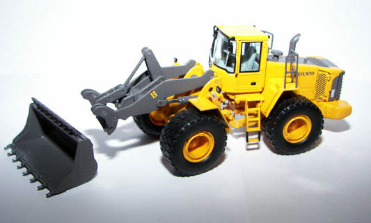 Volvo L180E (Motorart)