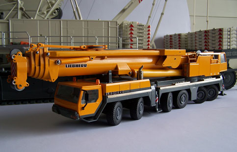 Liebherr LTM1300/1 (Conrad)